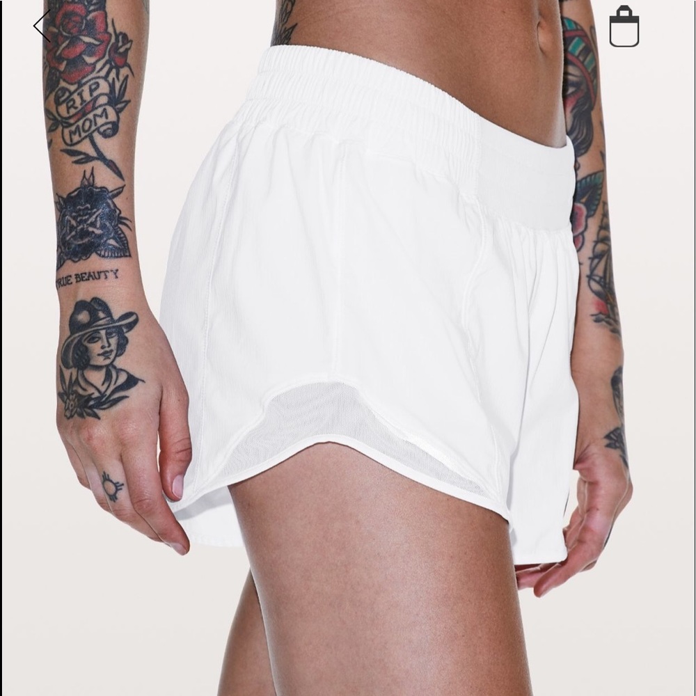 Lululemon Hotty Hot Shorts Tall (4”)